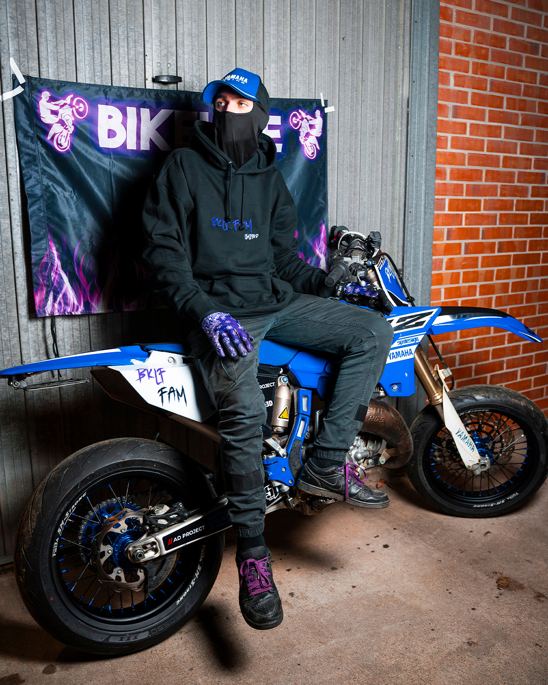 THIS IS BIKELIFE HOODIE LIMITED EDITION